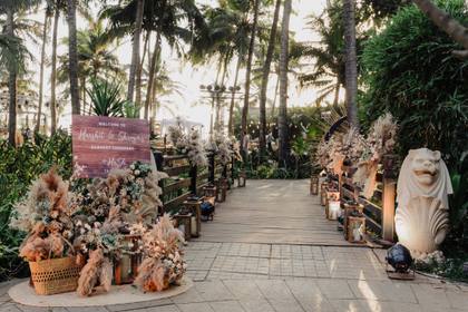 Aisle / Walkway and Signage — Sangeet decor — Planet Hollywood